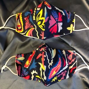 Colorful mask 1 piece.
